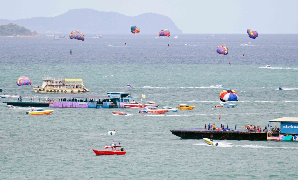 Paragliding in Pattaya Bay, Thailand