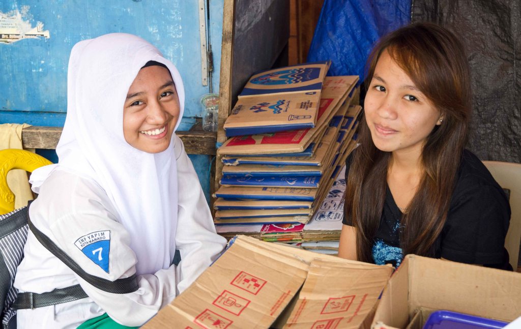 Two girls in Jengki market, Manado, Sulawesi