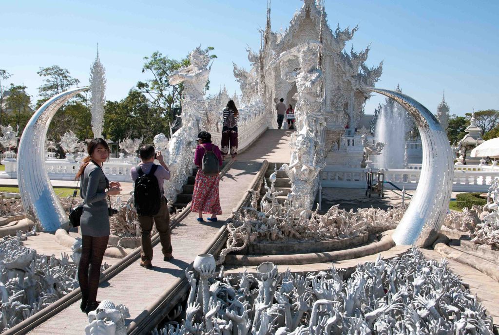 The bridge of the Cycle of Rebirth with Noon