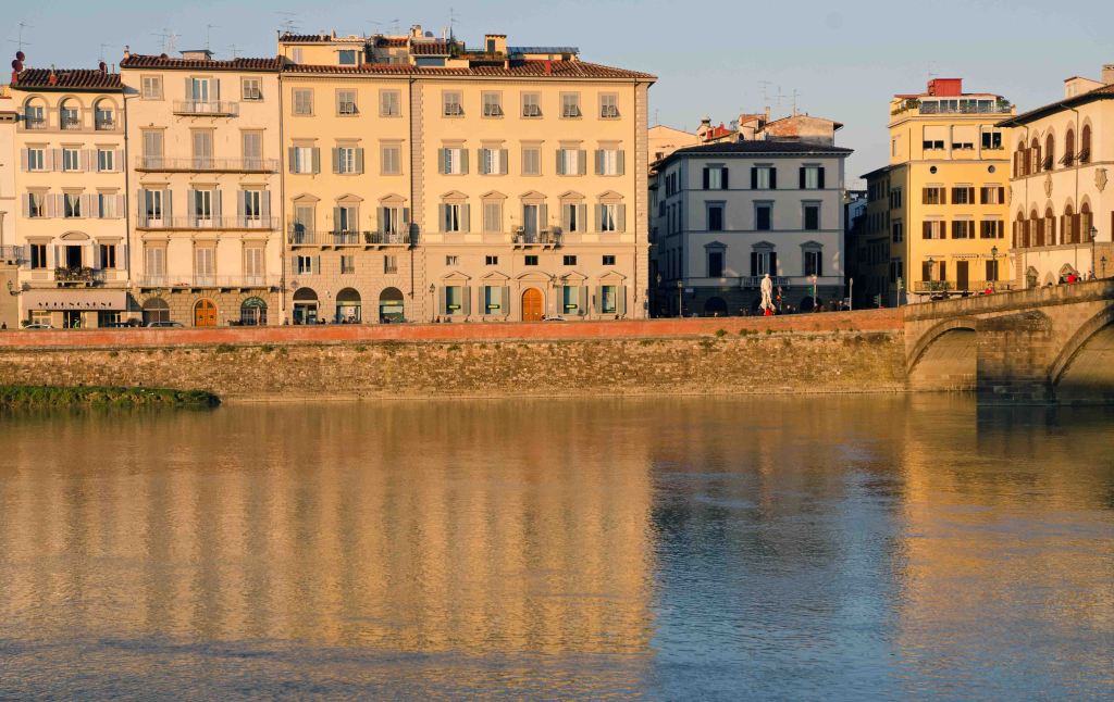 Piazza Carlo Goldoni, Florence