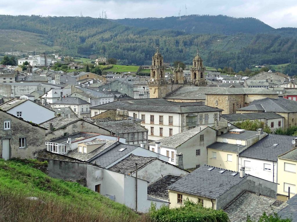 Mondoñedo, with the cathedral church rising above the town in the centre