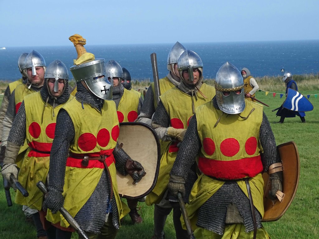 Yellow team of knights with Crest on top of helmet